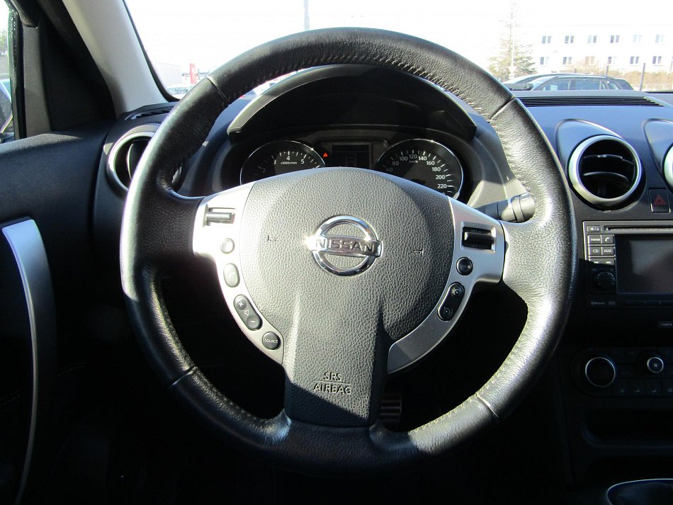 Nissan Qashqai 2.0i 