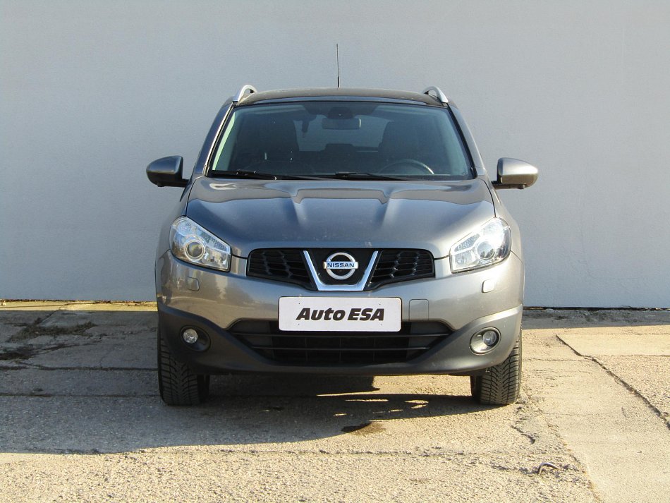 Nissan Qashqai 2.0i 