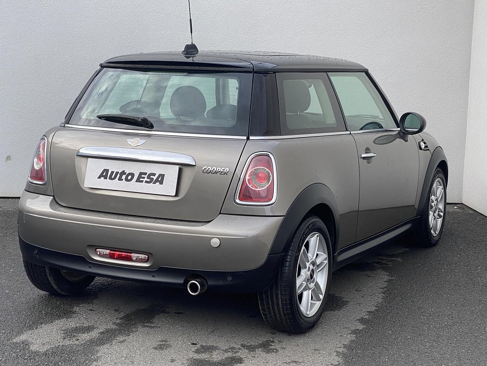 Mini Cooper 1.6 i 