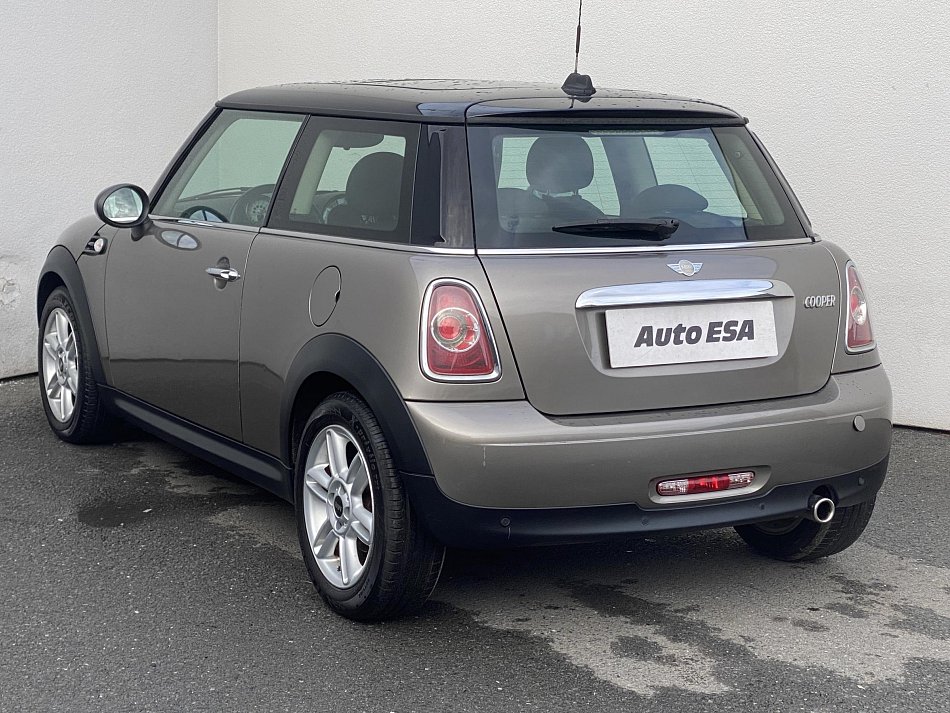 Mini Cooper 1.6 i 