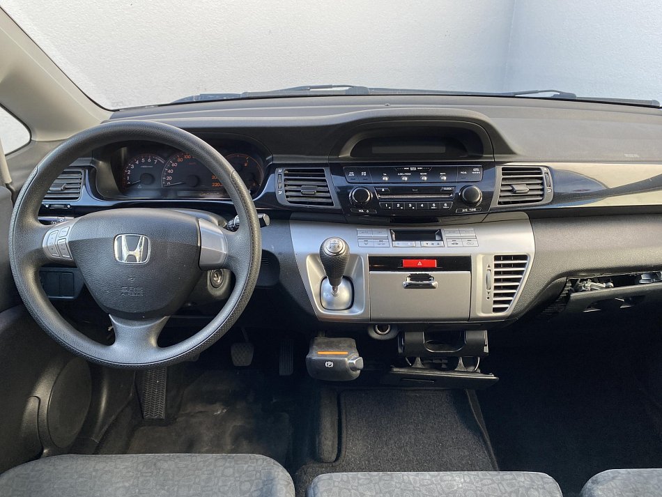 Honda FR-V 1.7i 