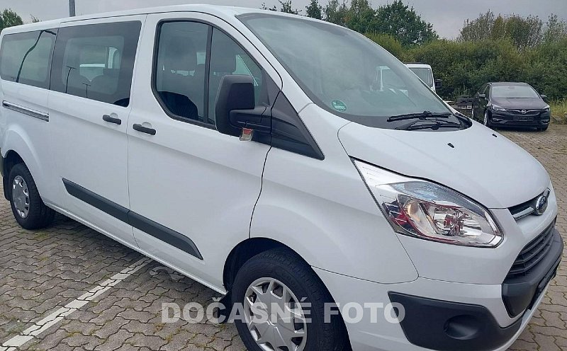 Ford Transit Custom 2.2TDCi Trend L2 9míst