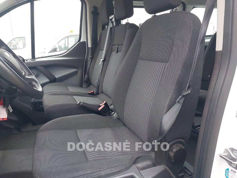 Ford Transit Custom 2.2TDCi Trend L2 9míst