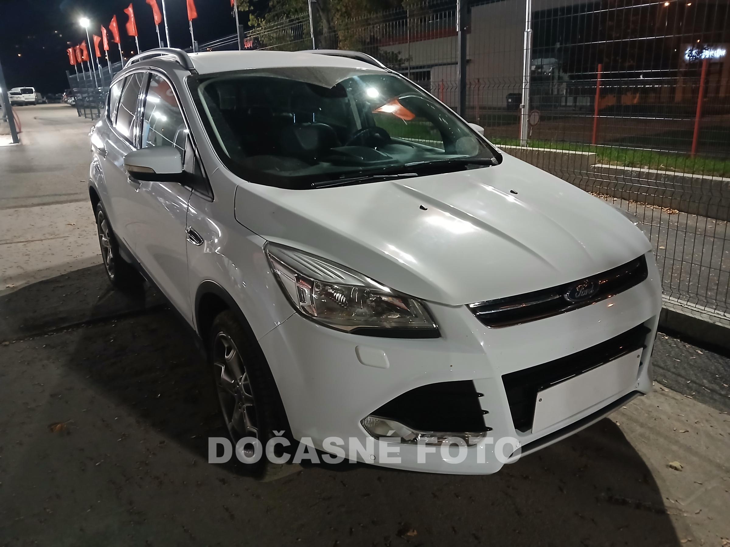 Ford Kuga, 2016