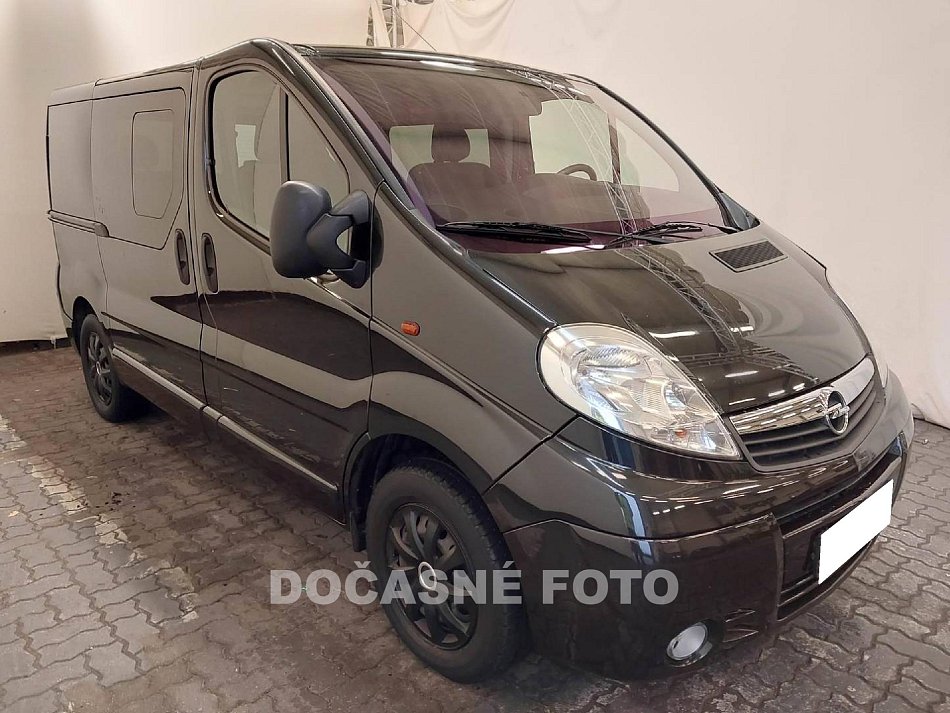 Opel Vivaro 2.0CDTi  9míst