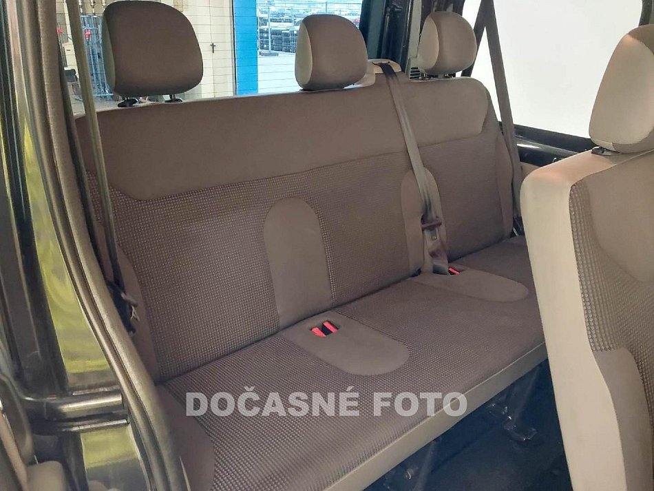 Opel Vivaro 2.0CDTi  9míst