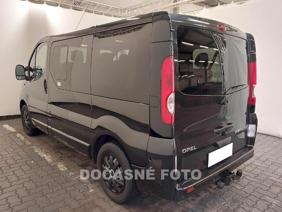 Opel Vivaro 2.0CDTi  9míst