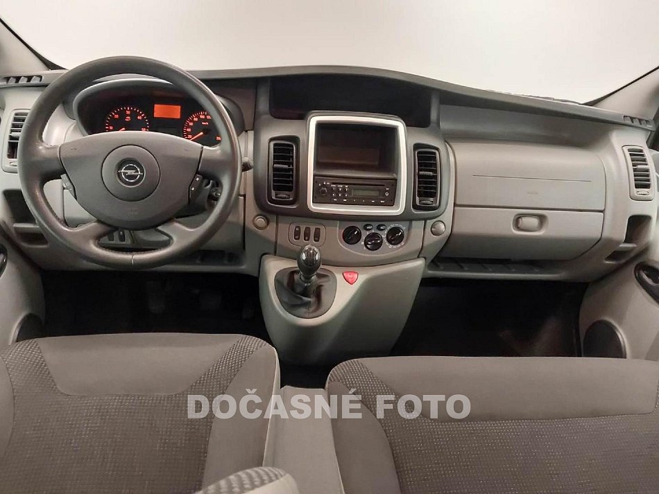 Opel Vivaro 2.0CDTi  9míst