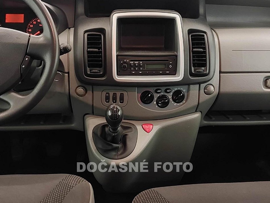 Opel Vivaro 2.0CDTi  9míst