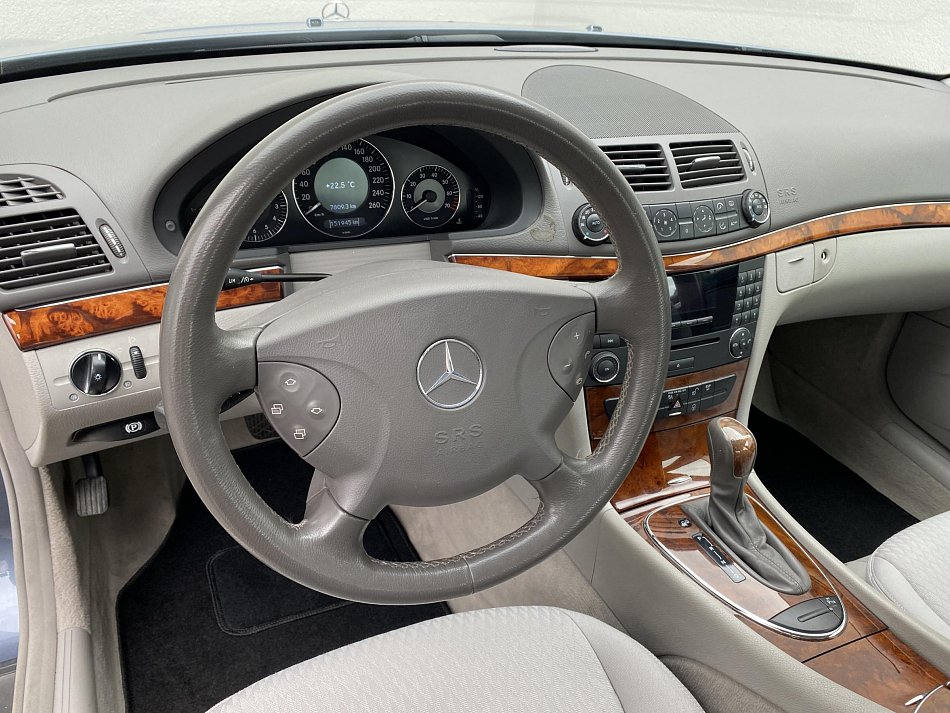 Mercedes-Benz Třída E 3.5 Elegance E350