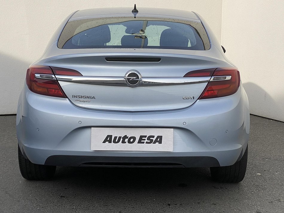 Opel Insignia 2.0CDTi 