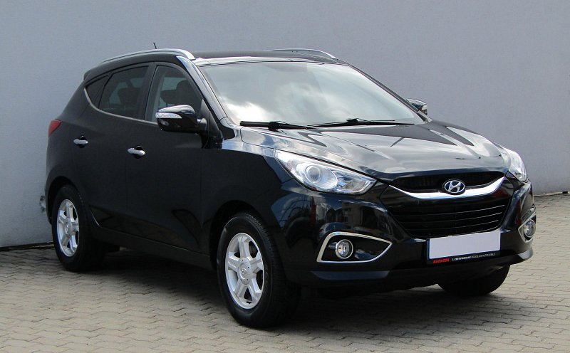 Hyundai x 410