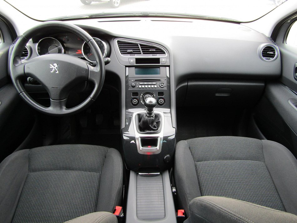 Peugeot 5008 1.6 HDi 