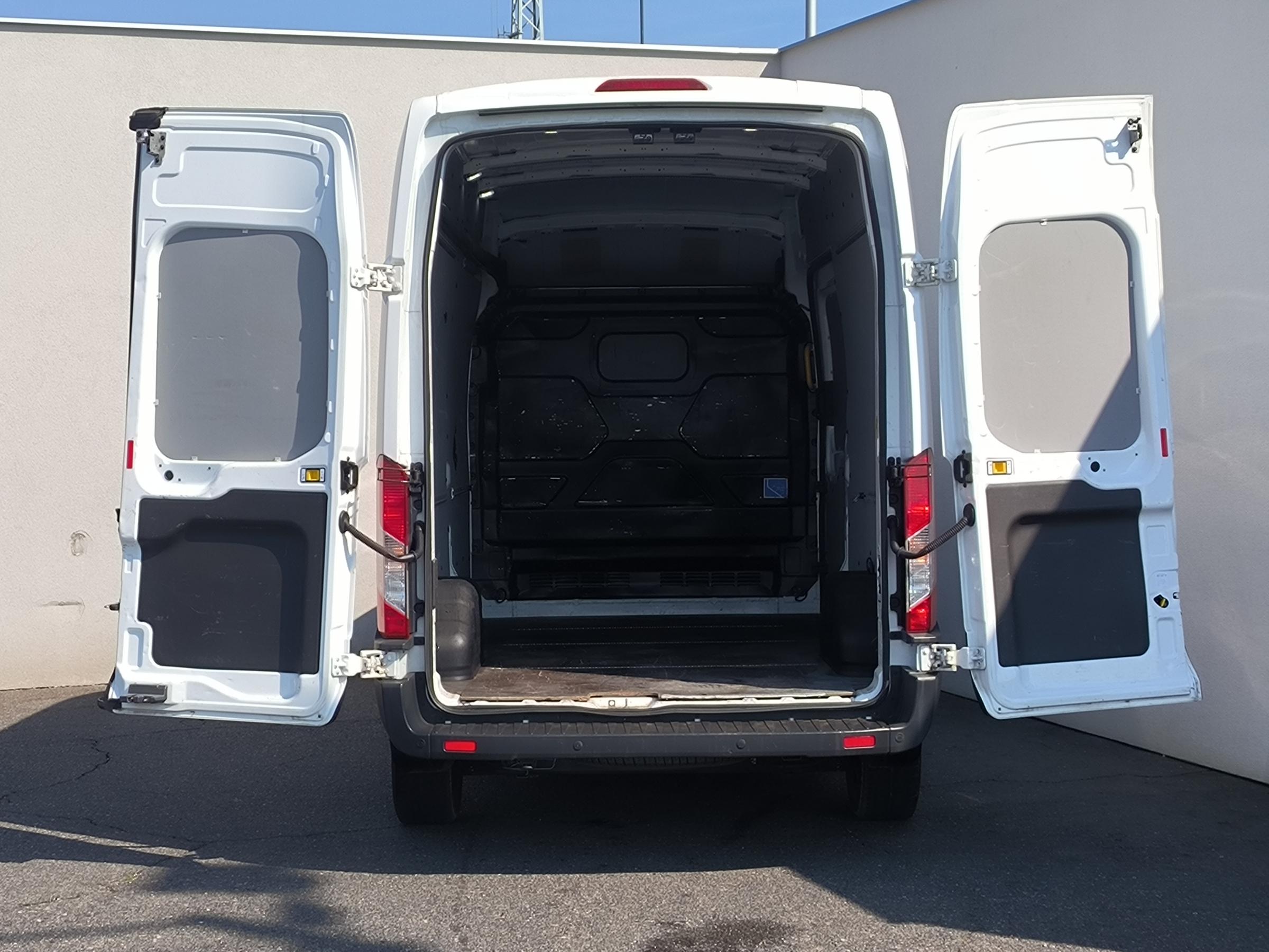 Ford Transit, 2019 - pohled č. 8