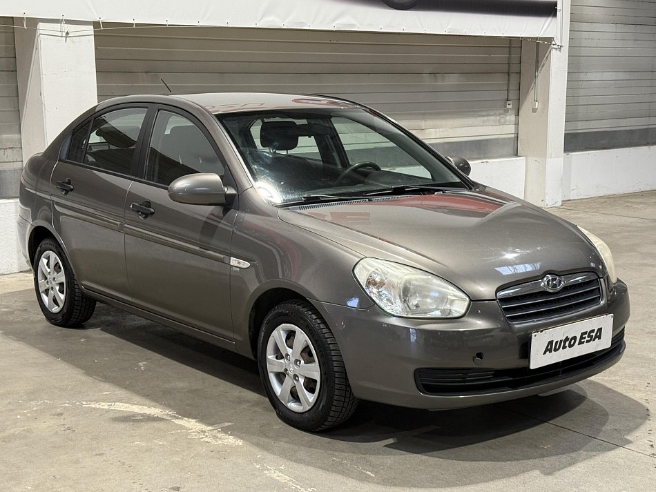 Hyundai Accent 1.4i 