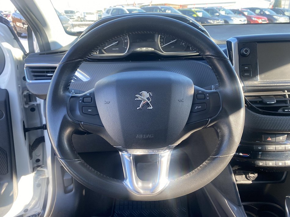 Peugeot 2008 1.2PT 