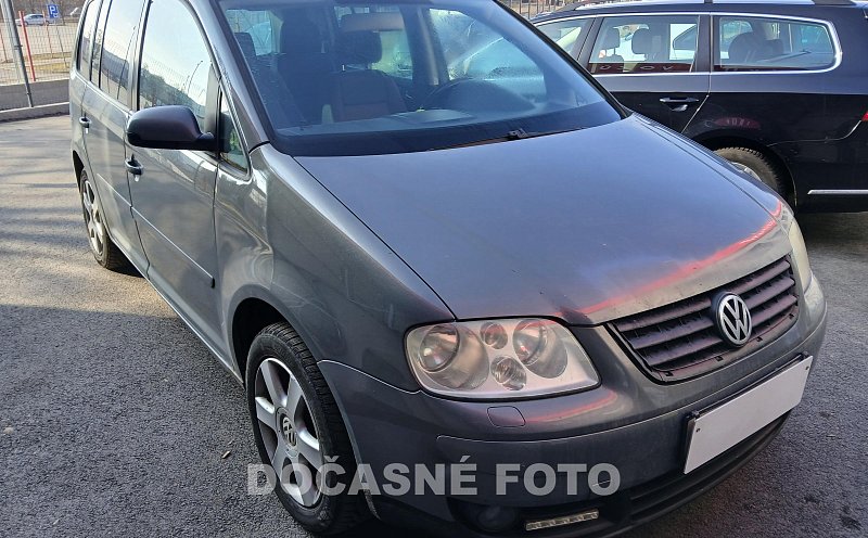 Volkswagen Touran 2.0 TDi 