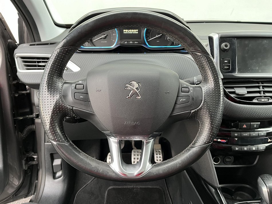 Peugeot 2008 1.2 PT Crossway