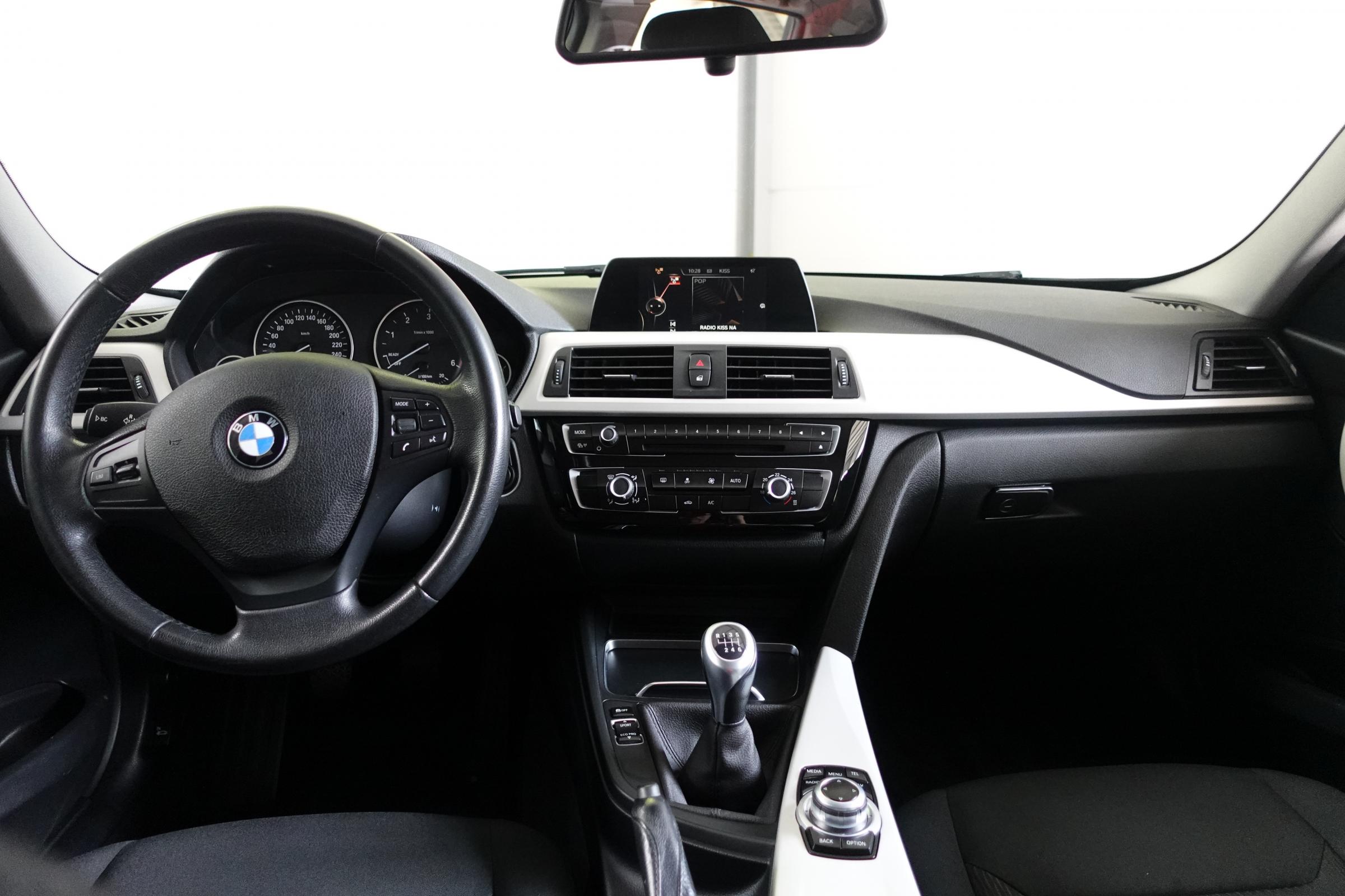 BMW Řada 3, 2017 - pohled č. 9