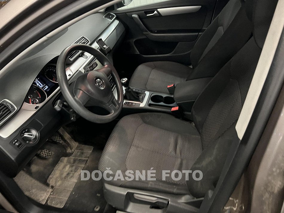 Volkswagen Passat 1.6 TDi 