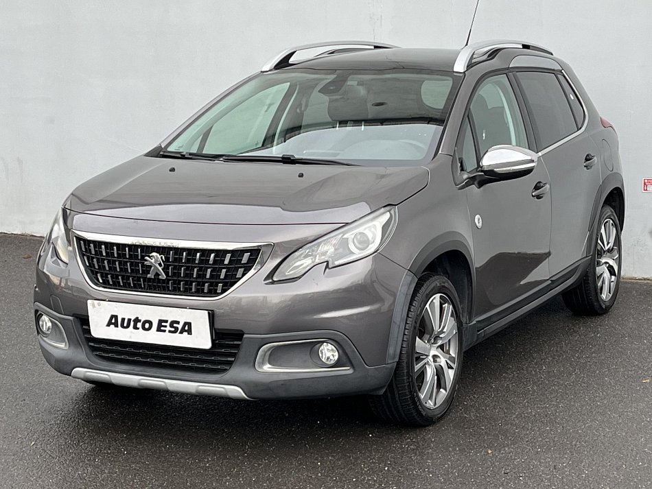 Peugeot 2008 1.2 PT Crossway