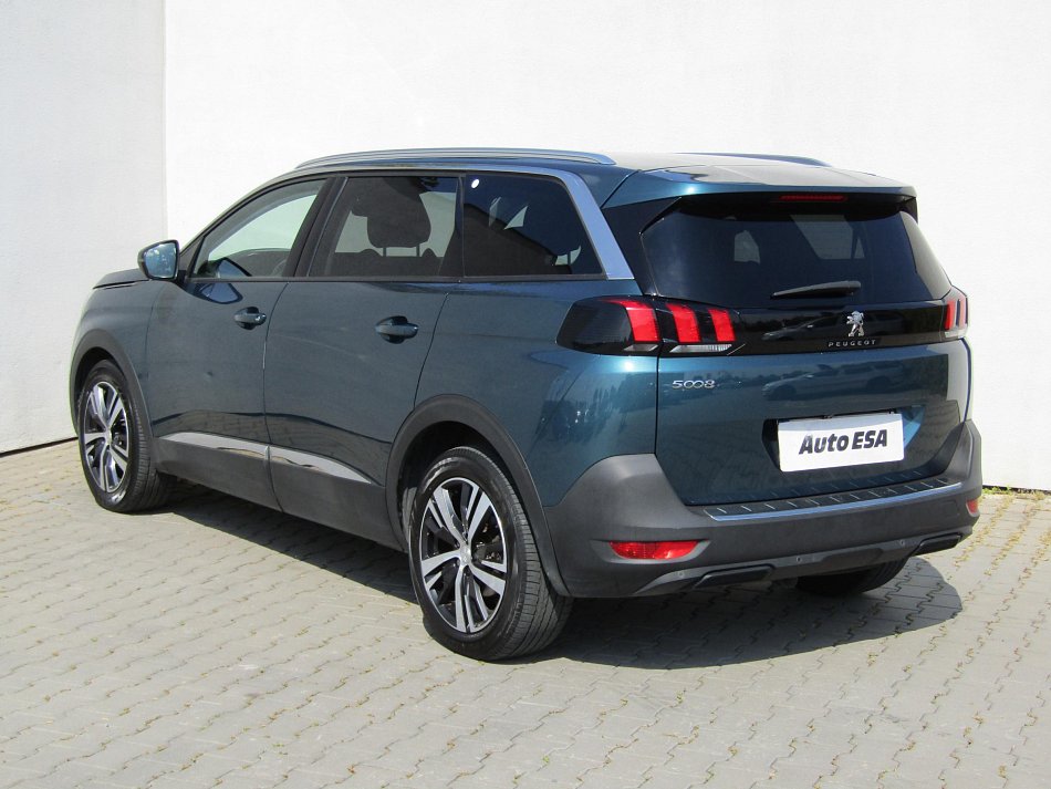 Peugeot 5008 1.5 HDi 