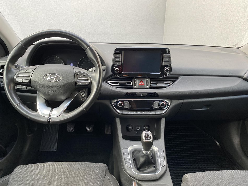 Hyundai I30 1.5 DPi Smart