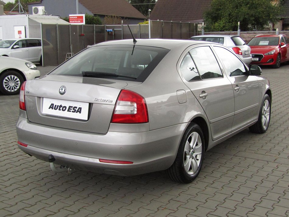 Škoda Octavia II 1.6 TDi Elegance