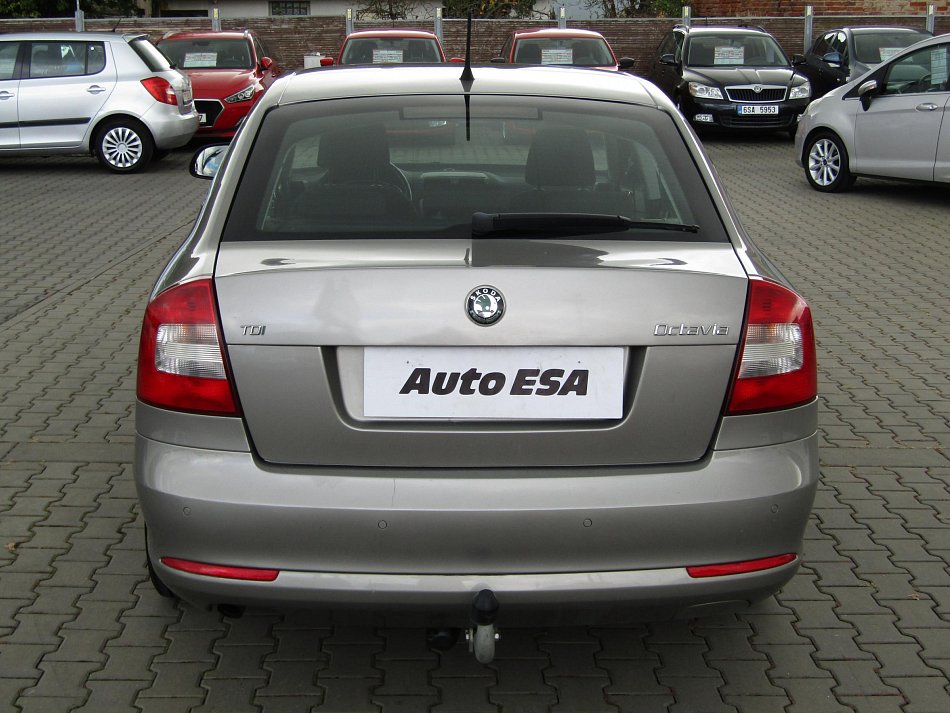 Škoda Octavia II 1.6 TDi Elegance