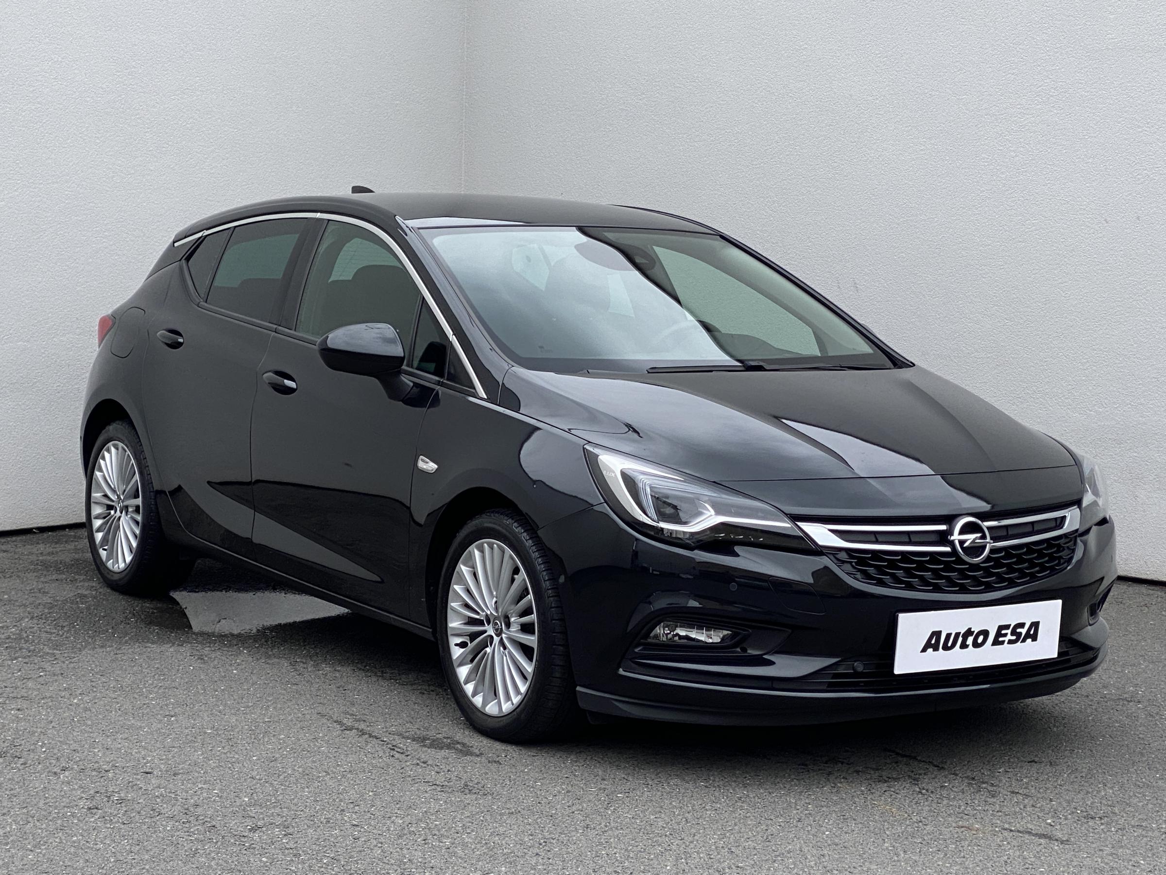 Opel Astra, 2015 - celkový pohled