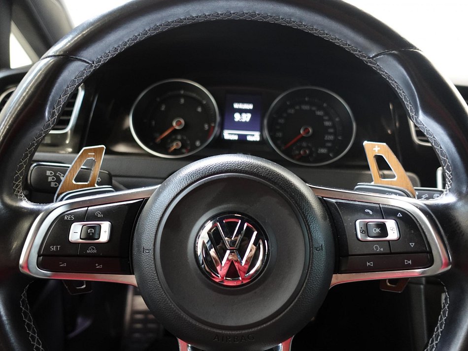 Volkswagen Golf 2.0TDI 