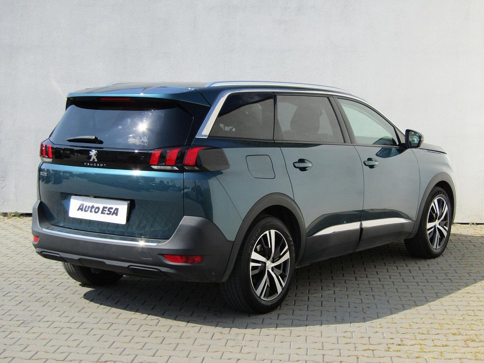 Peugeot 5008 1.5 HDi 