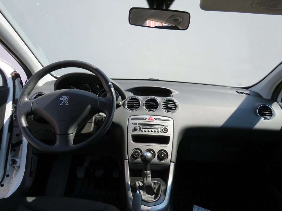 Peugeot 308 1.4i 