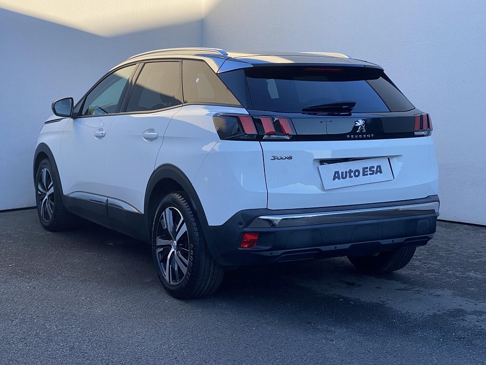 Peugeot 3008 1.2 PT Allure