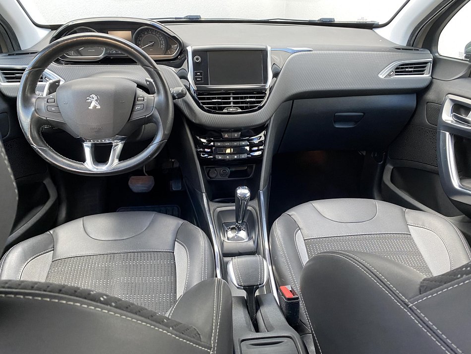 Peugeot 2008 1.2 Allure