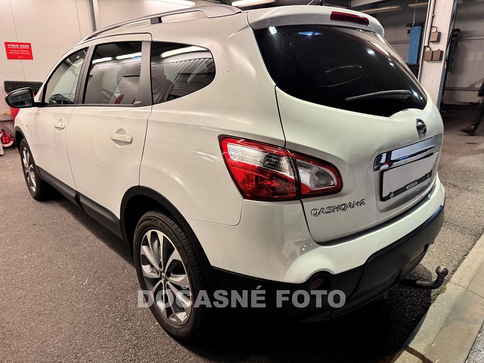 Nissan Qashqai 2.0I 