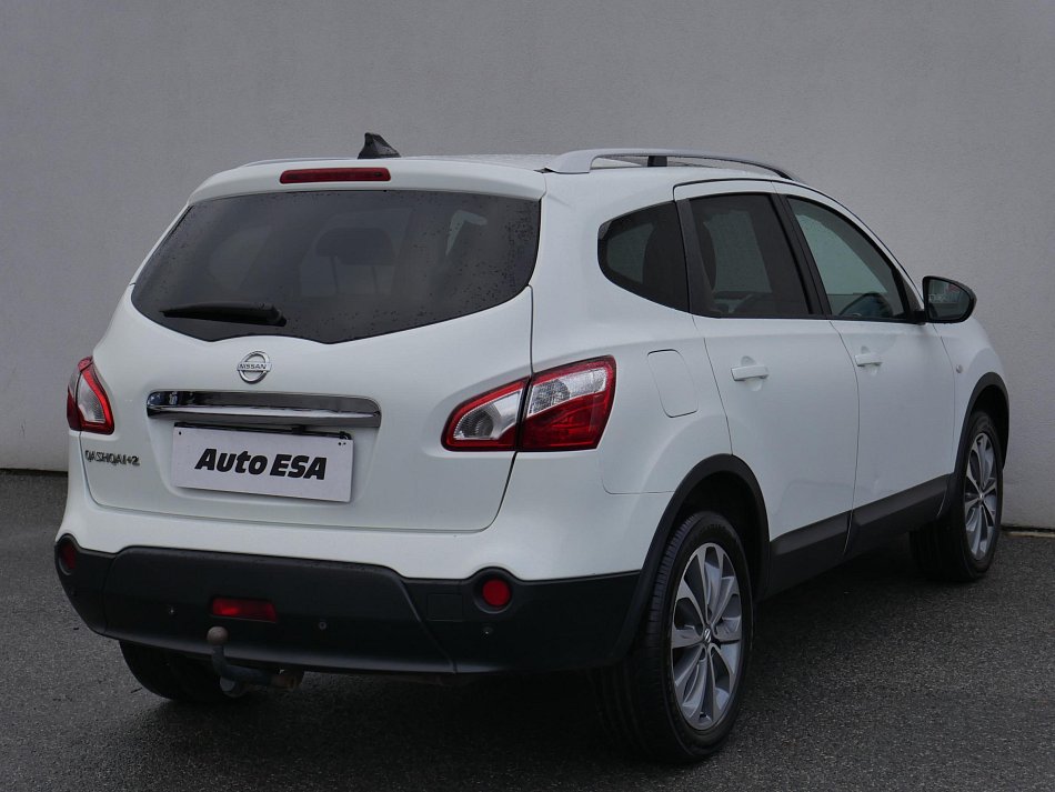 Nissan Qashqai 2.0i 