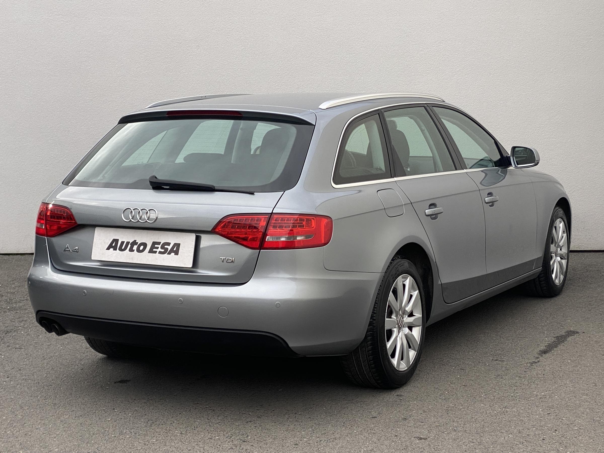 Audi A4, 2010 - pohled č. 4