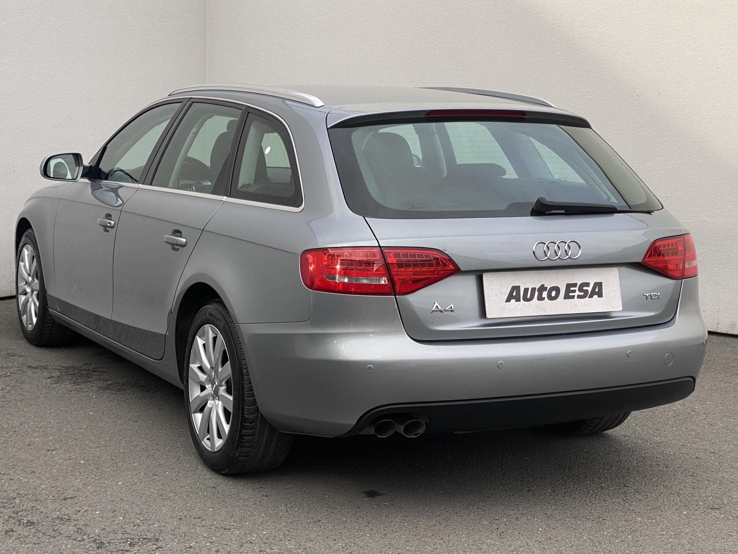 Audi A4, 2010 - pohled č. 6