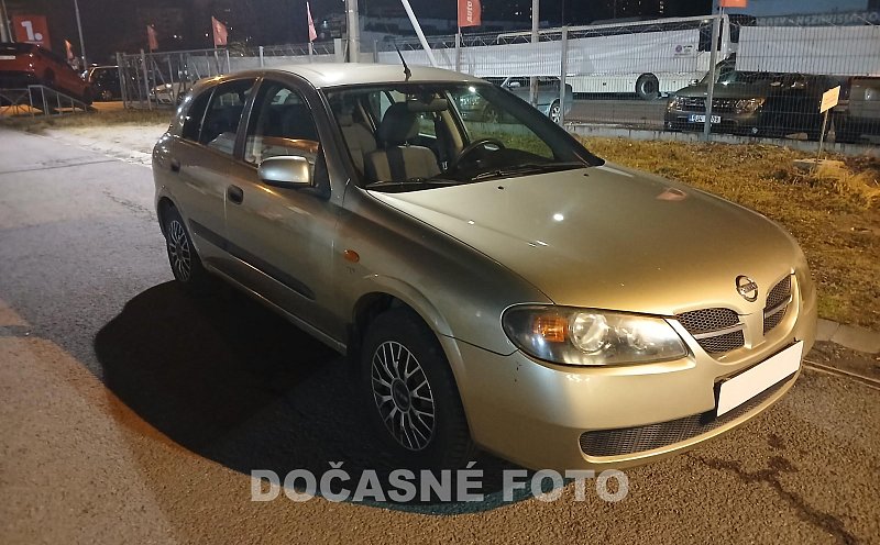 Nissan Almera 1.5i 