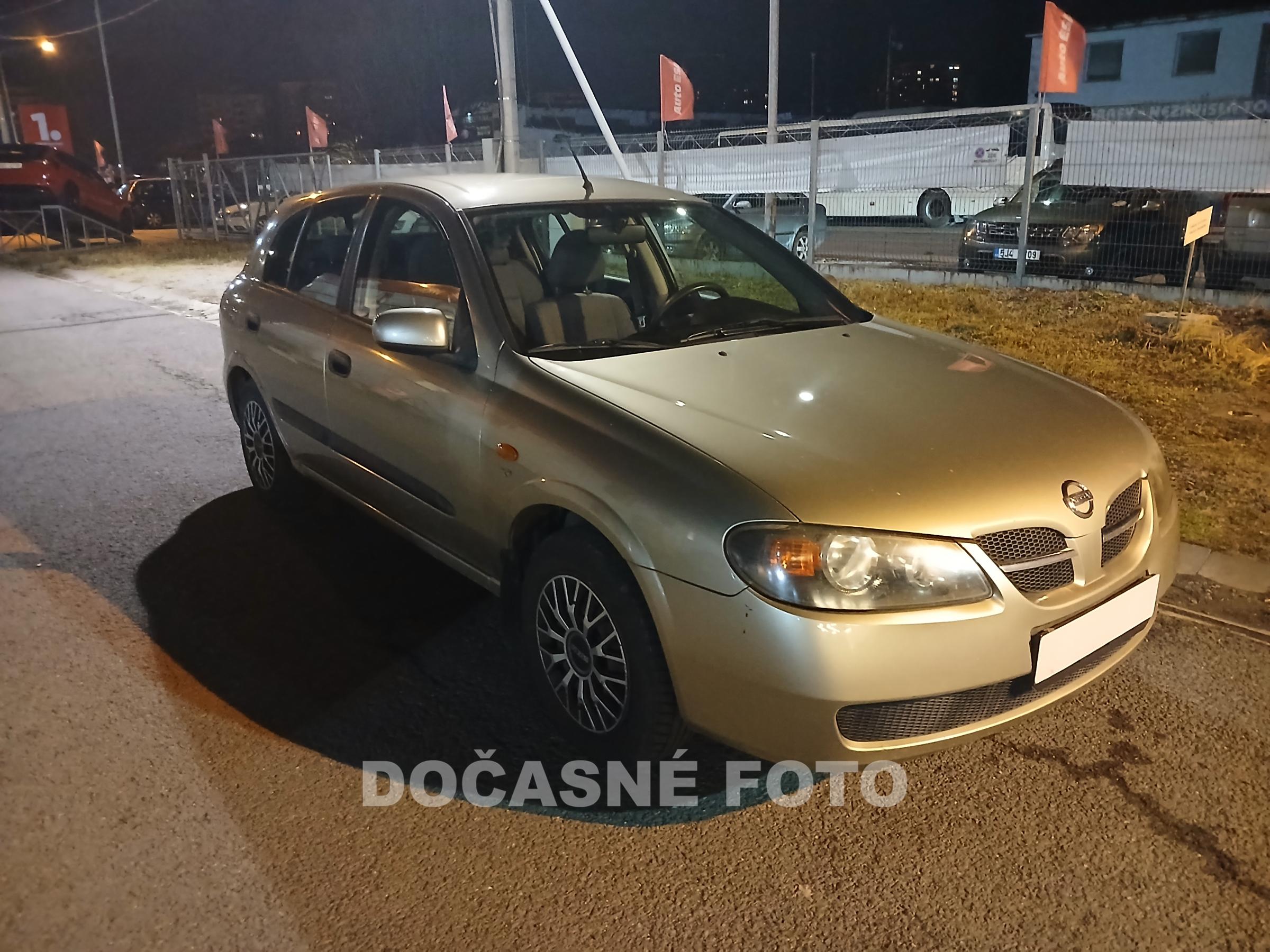 Nissan Almera, 2003