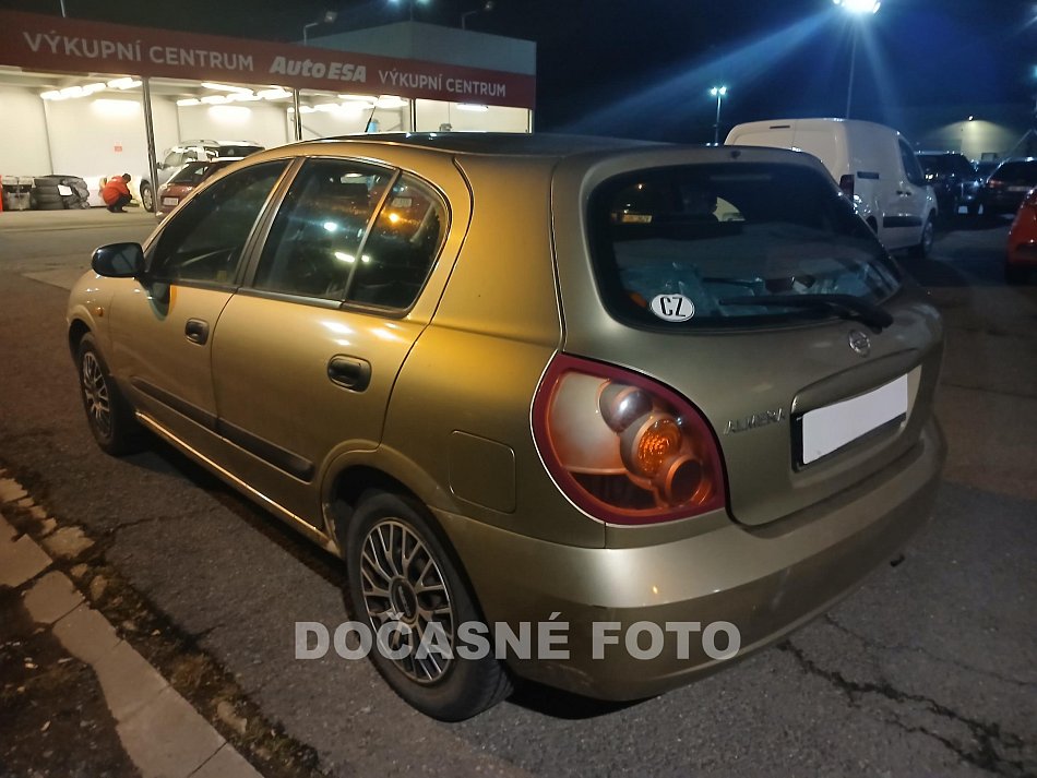 Nissan Almera 1.5i 