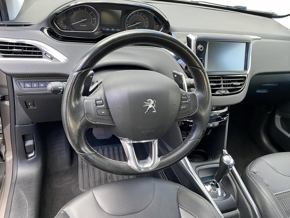 Peugeot 2008 1.2 Allure