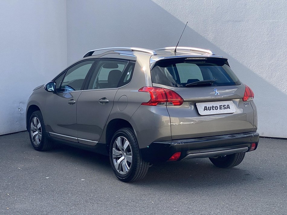 Peugeot 2008 1.2 Allure