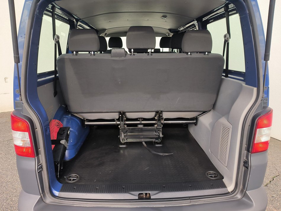 Volkswagen Transporter 2.0TDi  9míst