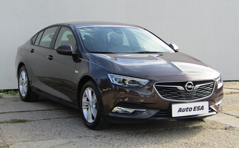 Opel Insignia 1.6 CDTi 