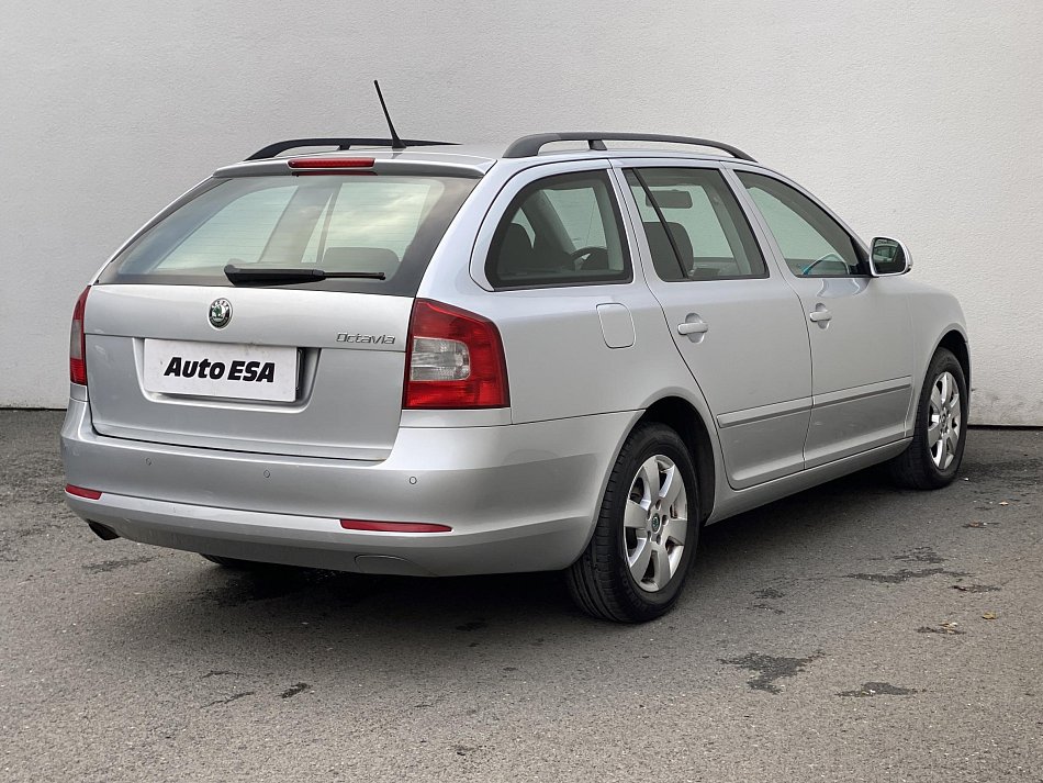 Škoda Octavia II 1.6 TDi Elegance