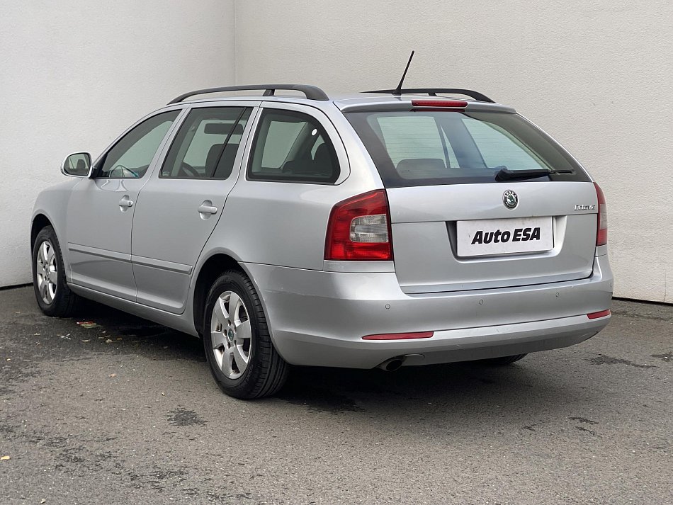 Škoda Octavia II 1.6 TDi Elegance