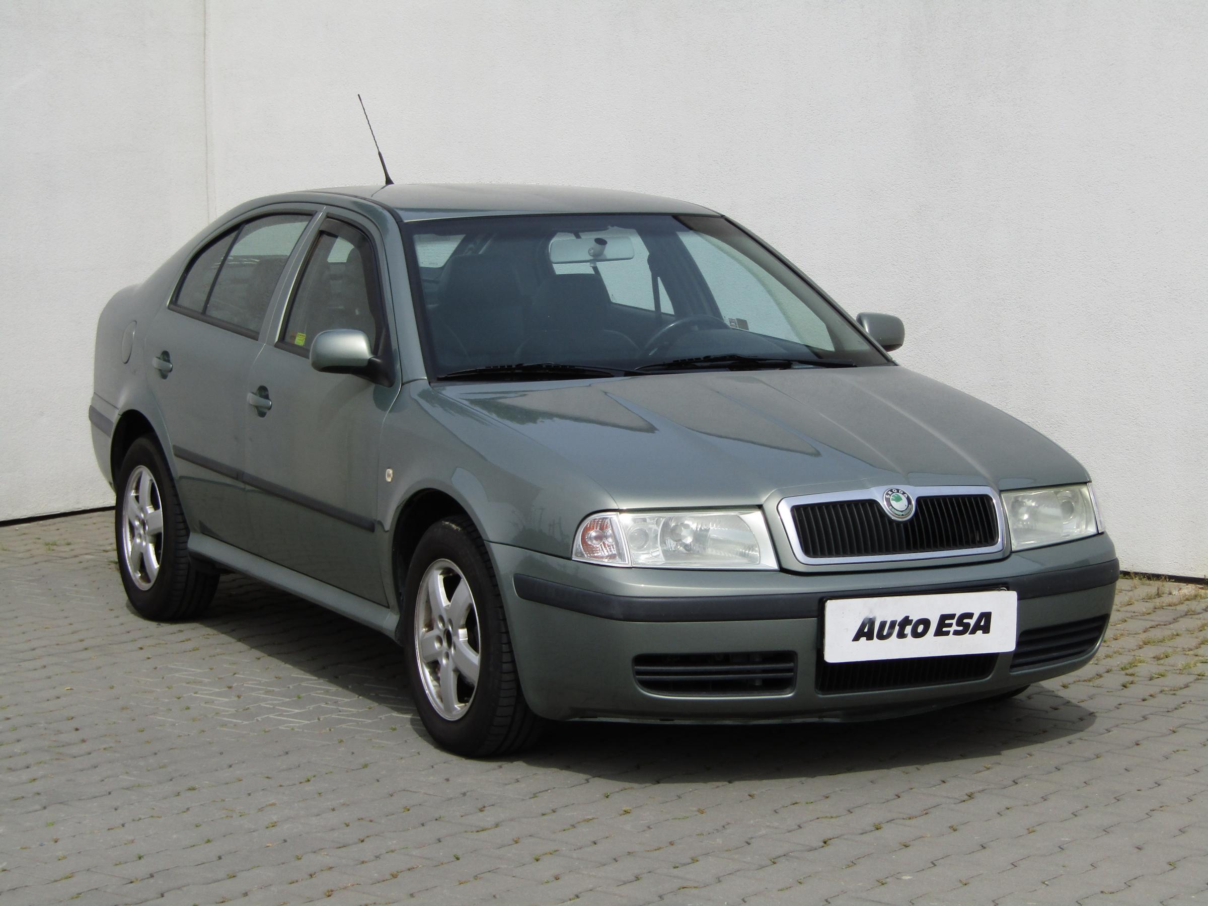 Škoda Octavia, 2002 - celkový pohled