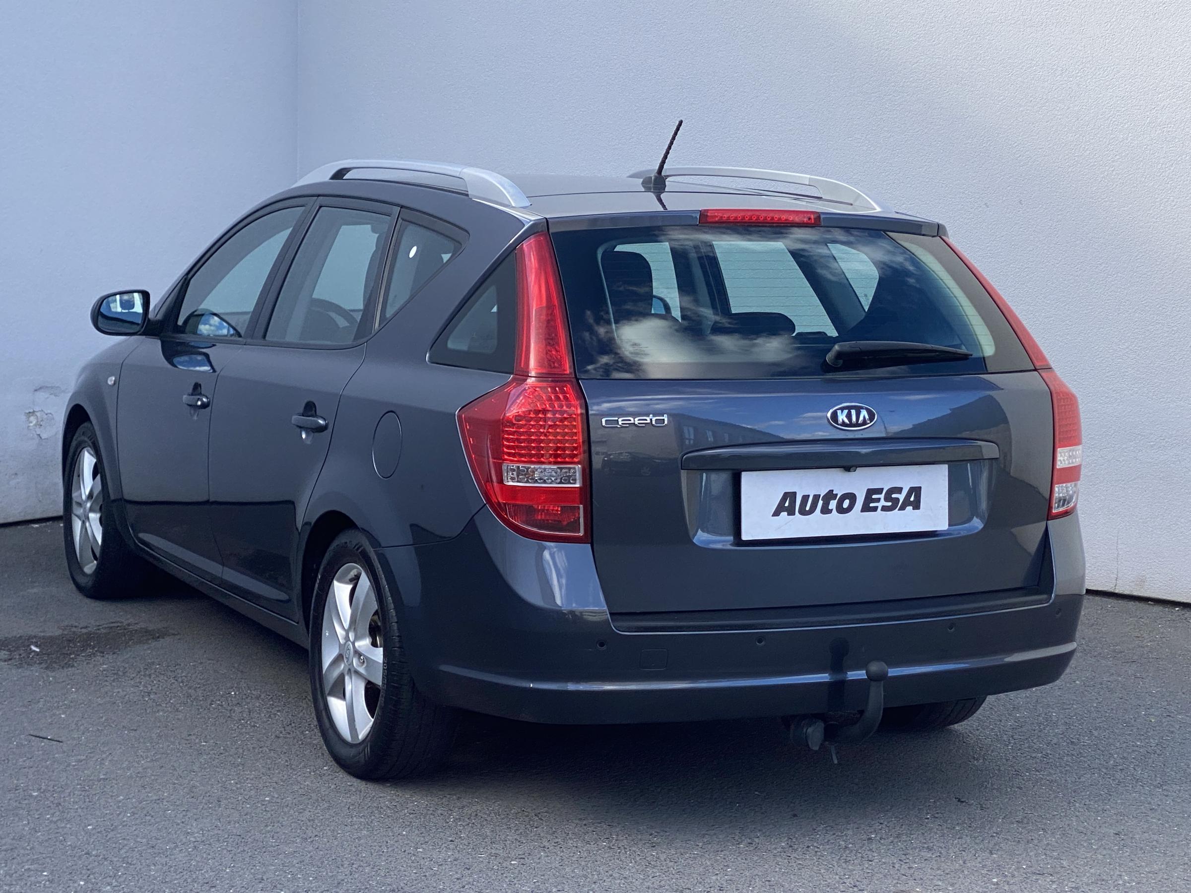 Kia Cee´d, 2012 - pohled č. 6